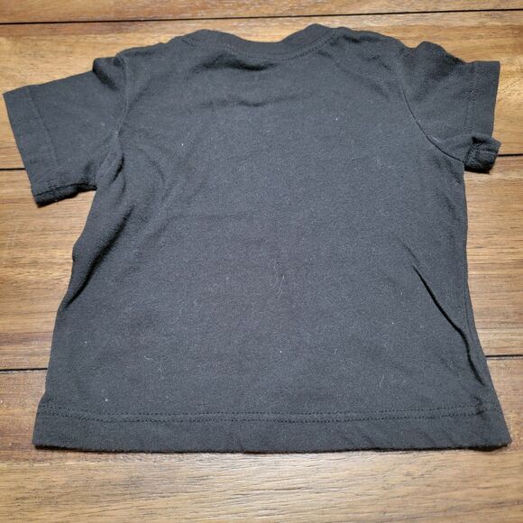 Johnny Cash SS Black Infant Tee "The Man In Black" - Size 12m - Picture 3 of 4